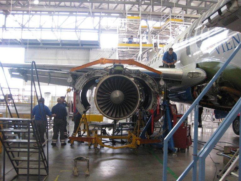 Wird wohl noch länger nicht gebaut: der neue Hangar zur Flugzeugwartung in Altenrhein. Foto: People’s