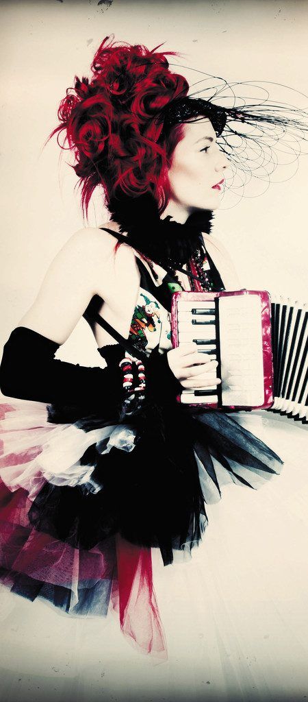 Musik und Circus-Kunst in Lustenau