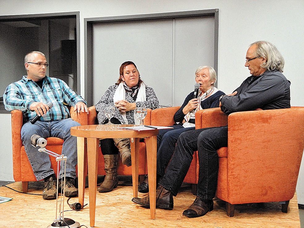 Lesung und Diskussion