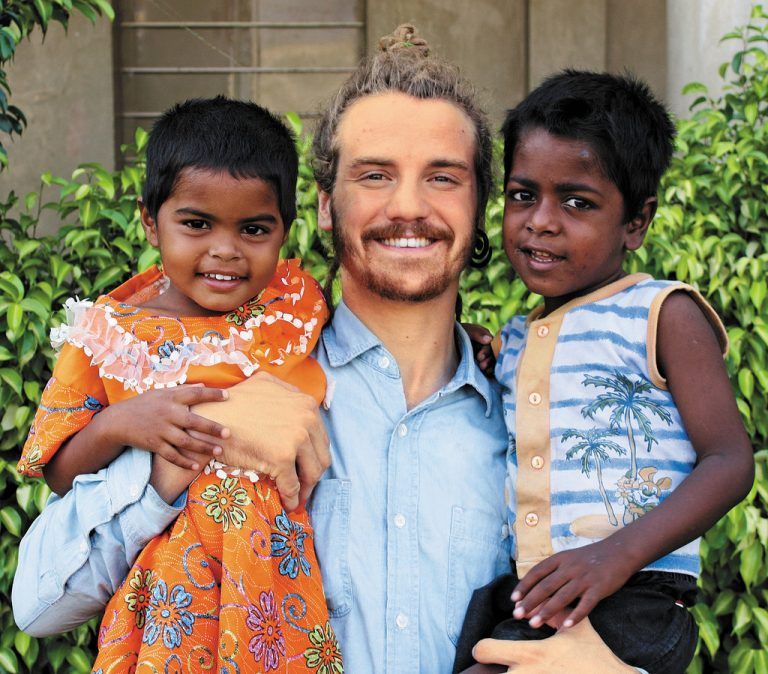 Für Kinder wie Pooja und Manikanta veranstaltet Christoph Matt morgen im Tennis-Event-Center in Hohenems „Eine Nacht für Indien“. Foto: Privat