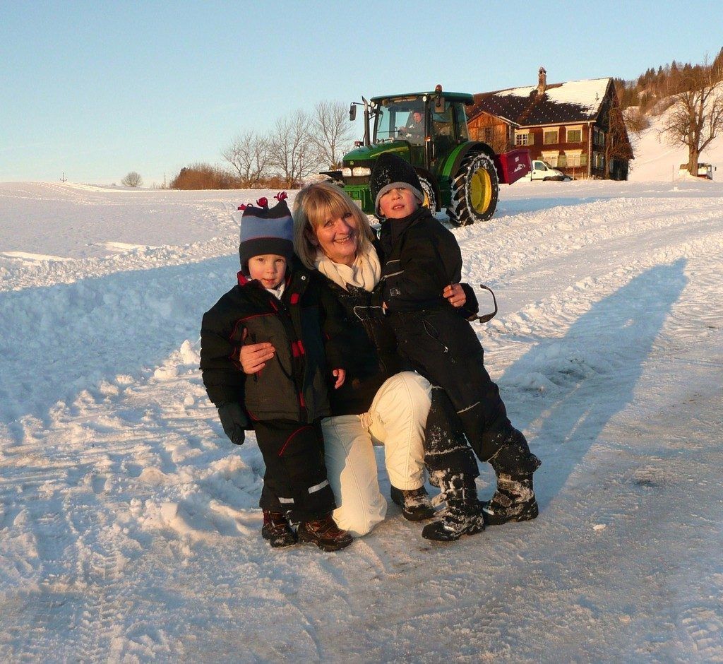 Familie mit Extra-Oma