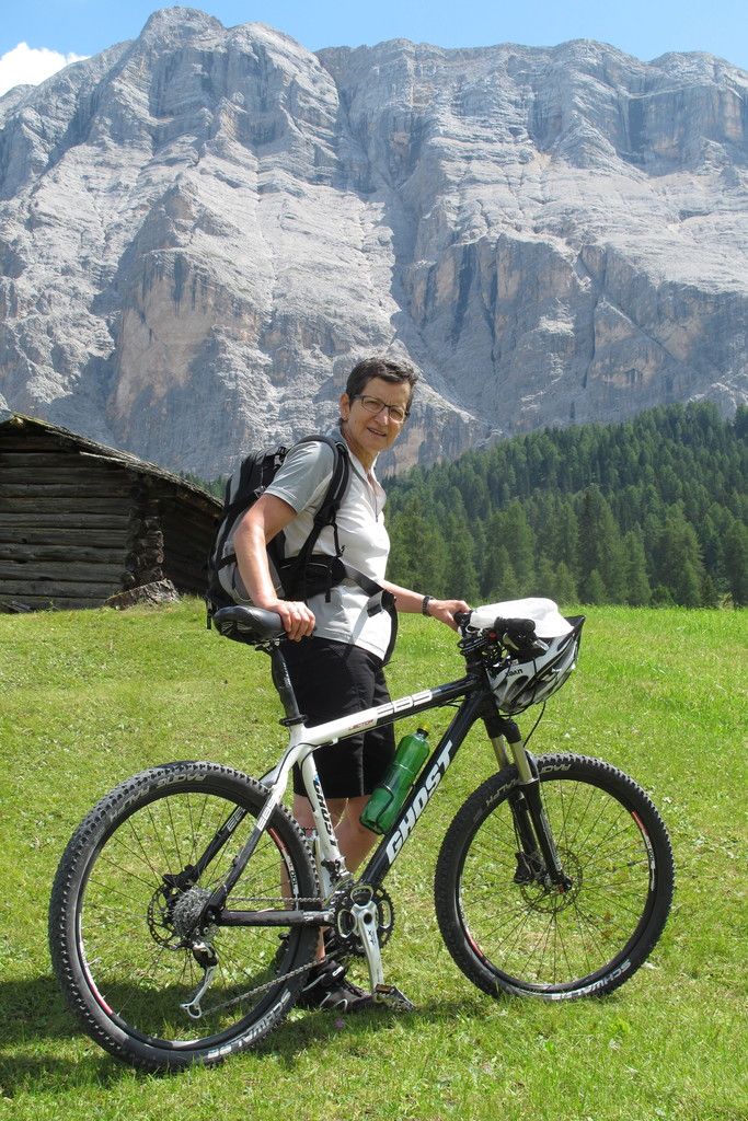 Greti Schmid beim Biken. Heuer gibt’s auch Kolumbien. Foto: Privat