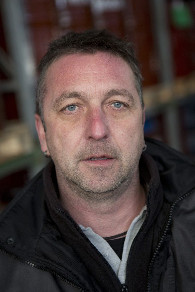 Günther Waidacher, FahrerIch bin zwar als Fahrer eingestellt, bei uns macht aber jeder alles – im Büro wie auch im Lager. Ich gehe jeden Morgen mit großer Freude zur Arbeit.