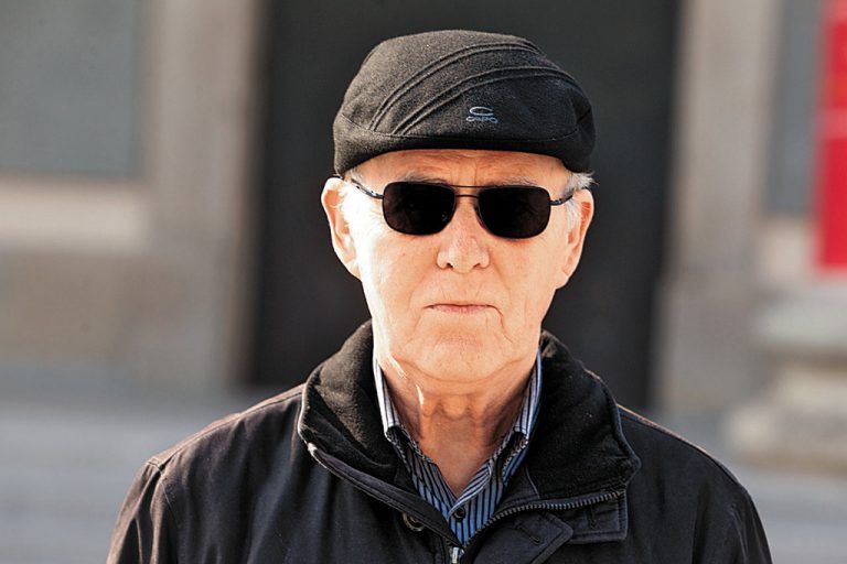 Hermann Wohlgenannt,71 Jahre, Dornbirn.Papst Benedikt XVI. war ein ausgezeichneter Theologe, Theoretiker und Philosoph, aber er konnte keine Neuerungen durchsetzen. Ich bin der Überzeugung, dass es gar keinen Papst braucht.