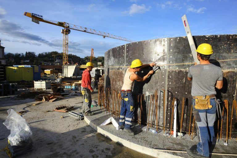 Die heimische Bauwirtschaft erwartet heuer Rückgänge in allen Bereichen. Foto: VN/Hofmeister