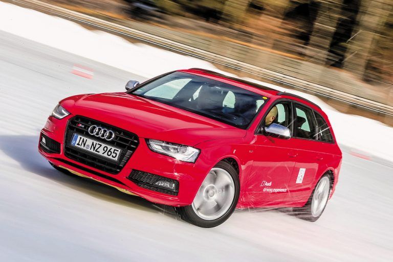 Highlight der „Audi Driving Experience“: Drifttraining auf der Eisbahn in Saalbach-Hinterglemm. Fotos: Audi