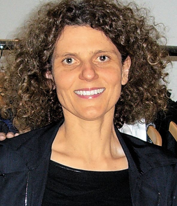 Ilona Drozdzik,Fashion-Designerin, New York.Ich halte Barack Obama für den besseren Präsidenten als seinen Herausforderer Mitt Romney. Die Begründung dafür lautet, dass er ein Präsident ist, der einfach auch für das Volk da ist.