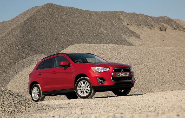 Im Mitsubishi ASX geht der 150-PS-2,2-Liter-Diesel mit neuer 6-Gang-Automatik eine komfortable Partnerschaft ein. Fotos: werk