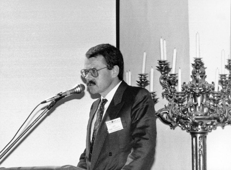 Industrie-Geschäftsführer Joseph P. Feurstein.