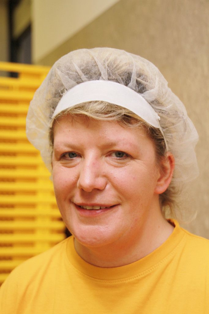 Isolde Koch,KonditorinNeben der Routine kann ich immer wieder neue Rezepte ausprobieren und eigene Torten kreieren. Der Vielfalt der Möglichkeiten sind keine Grenzen gesetzt: Das macht meinen Beruf so spannend.