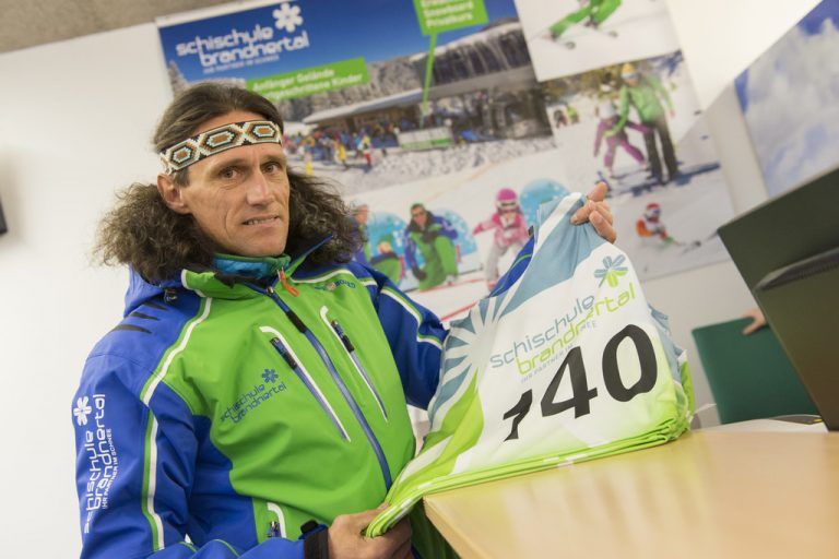 Ist mit seinem Team gerüstet für einen langen Skiwinter: Der Brandner Skischulleiter Reinhard Sperger.  Foto:Stiplovsek