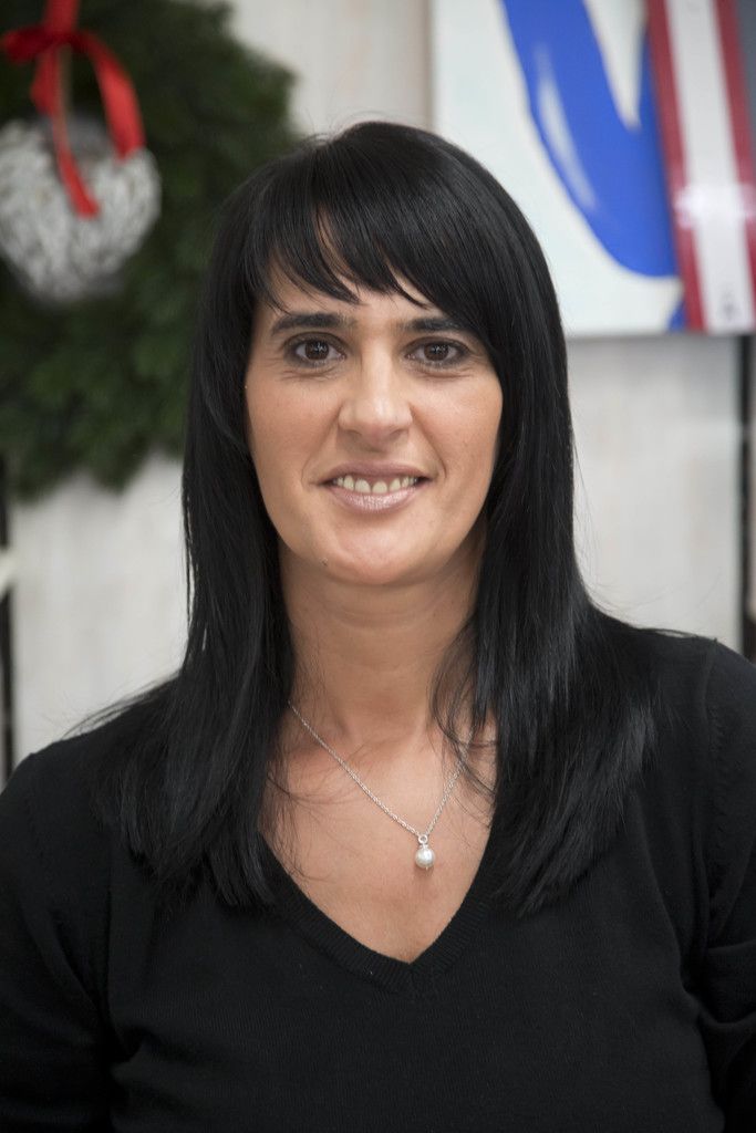 Jadranka Buljat,VerkaufIch bin seit 15 Jahren im Geschäft. Mir gefällt der tägliche Umgang mit den Kunden, aber auch der Umgang untereinander ist bei uns toll.