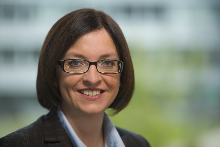 Karin Sonnenmoser war lange bei der Volkswagen AG.