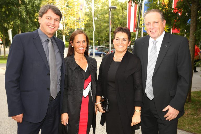 Kurt Fischer mit Beate (l.) sowie Hubert Hämmerle und Christine.