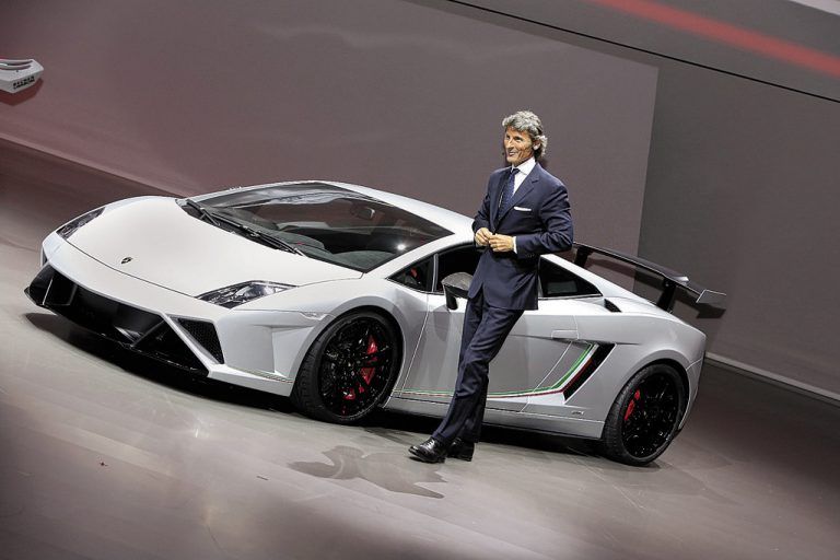 Lamborghini-Chef Stephan Winkelmann bei der Präsentation des neuen Top-Modells der Gallardo-Baureihe.