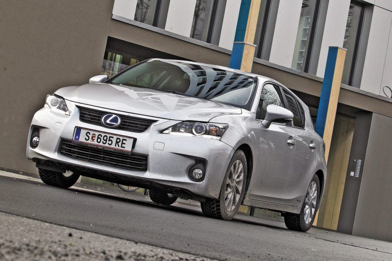 Lexus CT200h: Fortschrittliche Technik exklusiv verpackt. Fotos: vn/Steurer