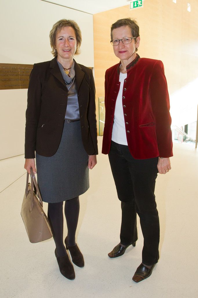 LT-Präsidentin Gabriele Nußbaumer (l.) und LR Greti Schmid.