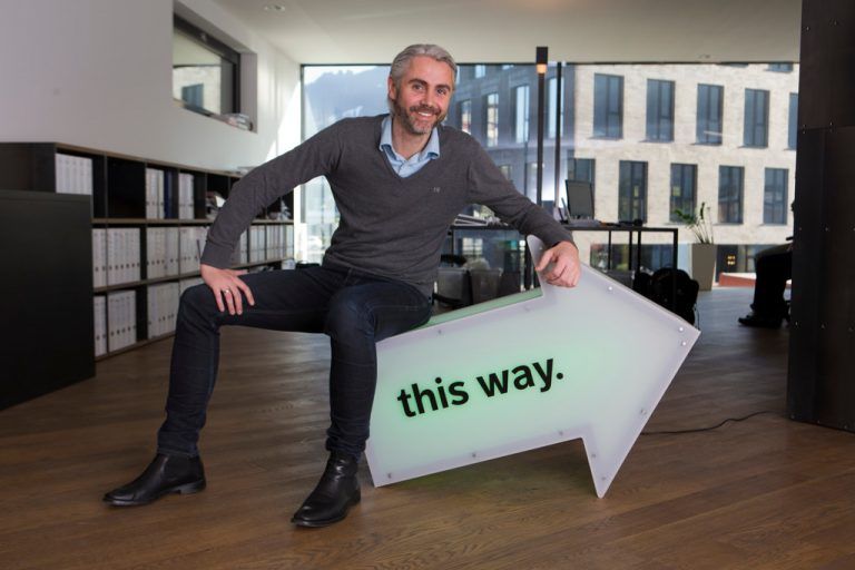 Managementberater Stefan Hagen weist seinen Kunden den richtigen Weg. foto: vn/hartinger