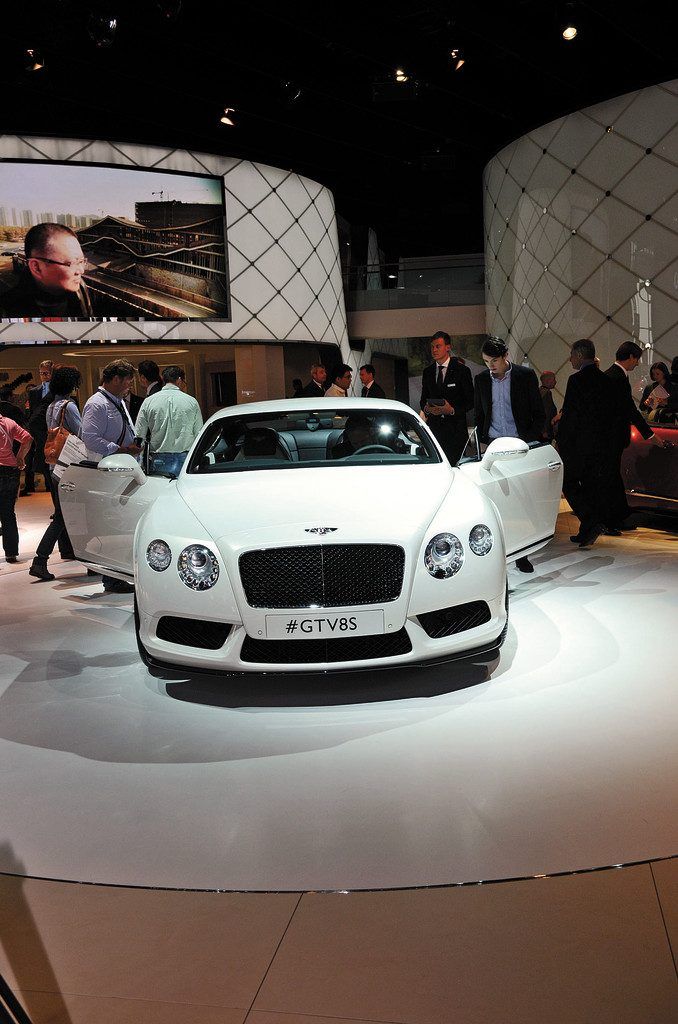 Bentley legt beim V8 nach