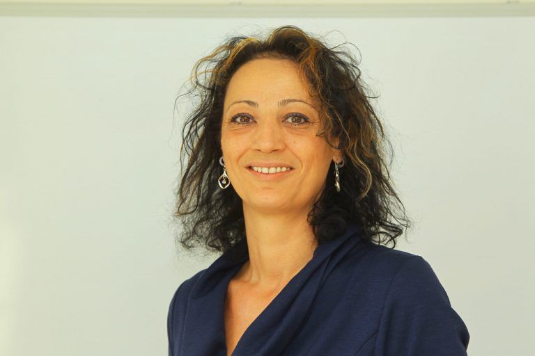 Nihal Yüksel, ObjektleiterinMir gefällt die Arbeit im Außendienst sehr gut. Ich bin im ganzen Land unterwegs. Außerdem mag ich den Kontakt zu den Menschen.
