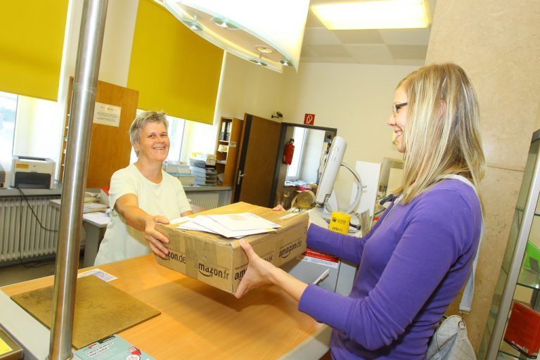 Paketversand wird bis vier Prozent teurer. Foto: VN/Hofmeister