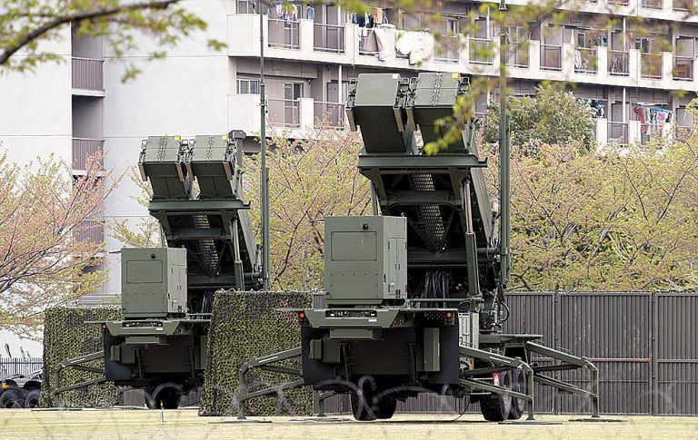 Patriot-Raketen zur Abwehr mitten in Tokio. Foto: EPA