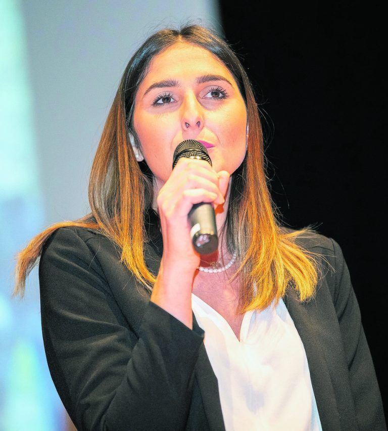 Preisüberreichung Klimaschutzpreis 2018: An das Jugendteam Walserbibliothek von Güzide Izmirli vom ÖBB-Regionalmanagement, an die vierfache Mutter Marion Faltejsek-Lederhoser von Sarah Peyha (Russmedia) und an Emanuel Moosbrugger vom Biohotel Schwanen in Bizau von Verena Daum (VN).