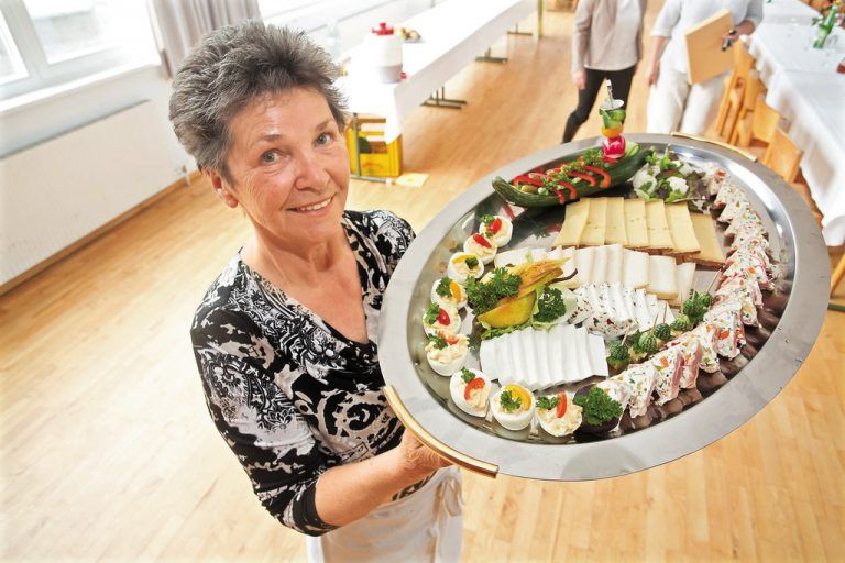 Regional und selbst gemacht: Die Köstlichkeiten am Buffet.