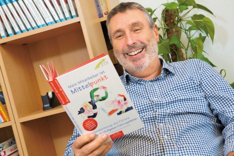 Reinhard Zehetner hat bisher vier Bücher geschrieben. Das fünfte ist gerade in Arbeit und erscheint voraussichtlich im Mai.