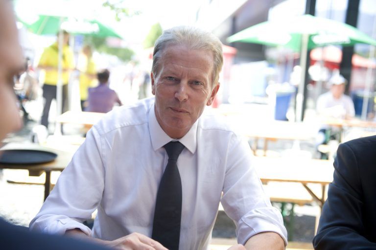 Reinhold Mitterlehner,WirtschaftsministerUnsere GmbH-Reform stärkt den Wirtschaftsstandort Österreich und verbessert den Gründergeist im Land, weil wir damit die Starthürden und Kosten für Unternehmer deutlich gesenkt haben.