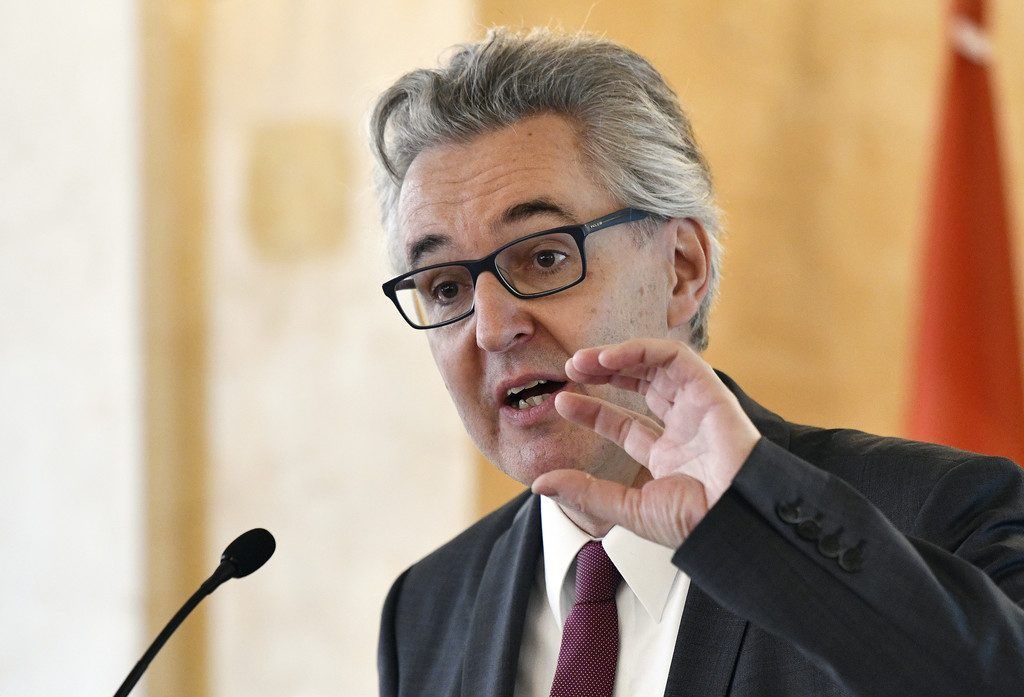 Bildungsministerium: &#8220;Haben Zeugnisse zurückgeschickt&#8221;