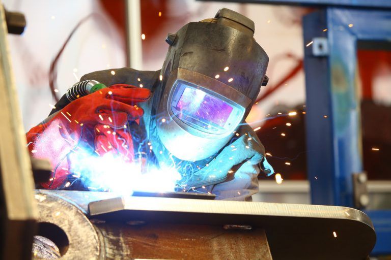 Die Metallindustrie und der Maschinenbau suchen in den nächsten Monaten neue Fachkräfte. VN/Hofmeister