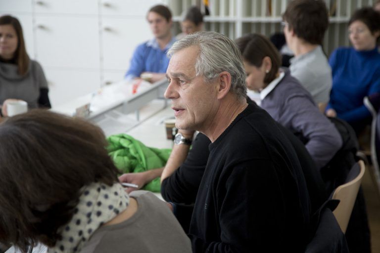 So kennt man den UBG-Vorsitzenden Gerhard Rüdisser: engagiert inmitten seiner Kollegen.  Foto: VN/Paulitsch
