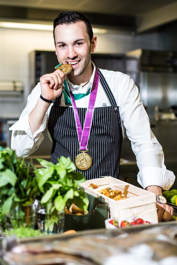 So schmeckt der Erfolg: Kevin Micheli hat seine Karriere mit Konsequenz verfolgt und ist nun Weltmeister. Foto: VN/Steurer
