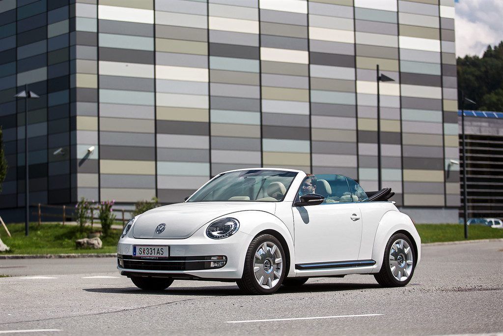 VW transferiert mit dem Beetle Cabrio Kult der Vergangenheit in die Gegenwart.