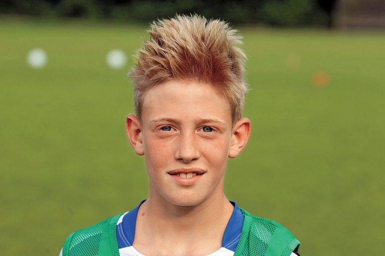 Tobias Rueß, 13 Jahre, Feldkirch. Wolfsburg spielt super. Ich bin ein Fan von denen. Da wollte ich die Möglichkeit zum Training nutzen. Es war besser, als ich gedacht habe, weil die Spieler unheimlich nett sind.
