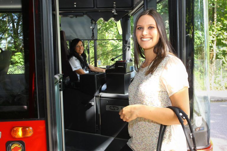 Um die Energieautonomie bis 2050 zu erreichen, müssen die Öffentlichen Verkehrsmittel noch mehr Akzeptanz finden.