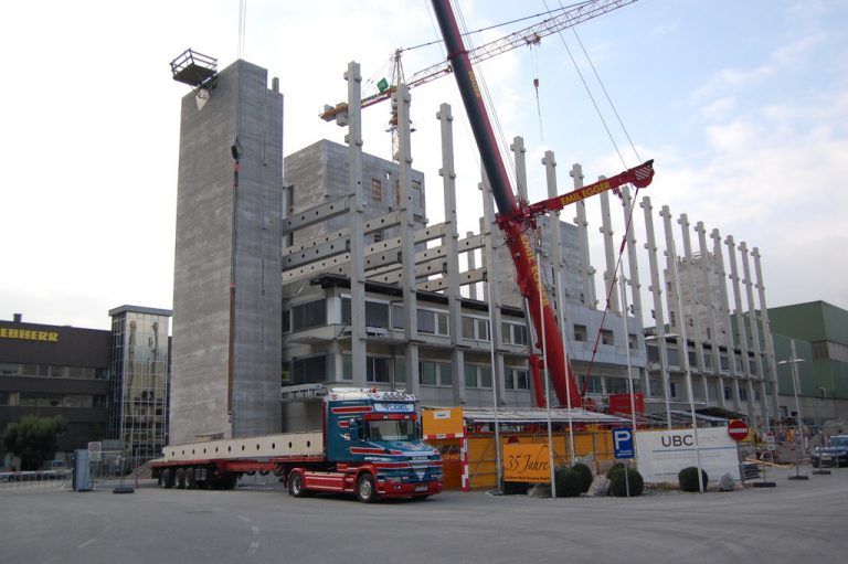 Bei Nägele können besonders große Teile produziert werden. RB