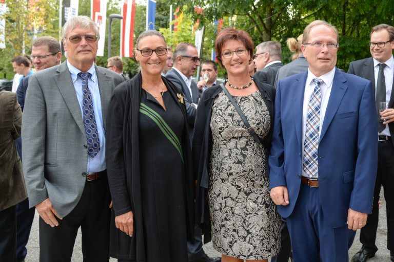 Unternehmerfamilie: Herbert Blum mit Hadwig (l.) und Gerhard Blum mit Brigitte.