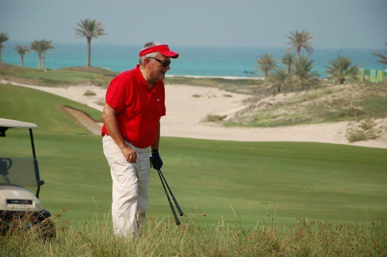 vn golf-tour 2012 franz muhr reise aufmacher golf vn abu dhabi