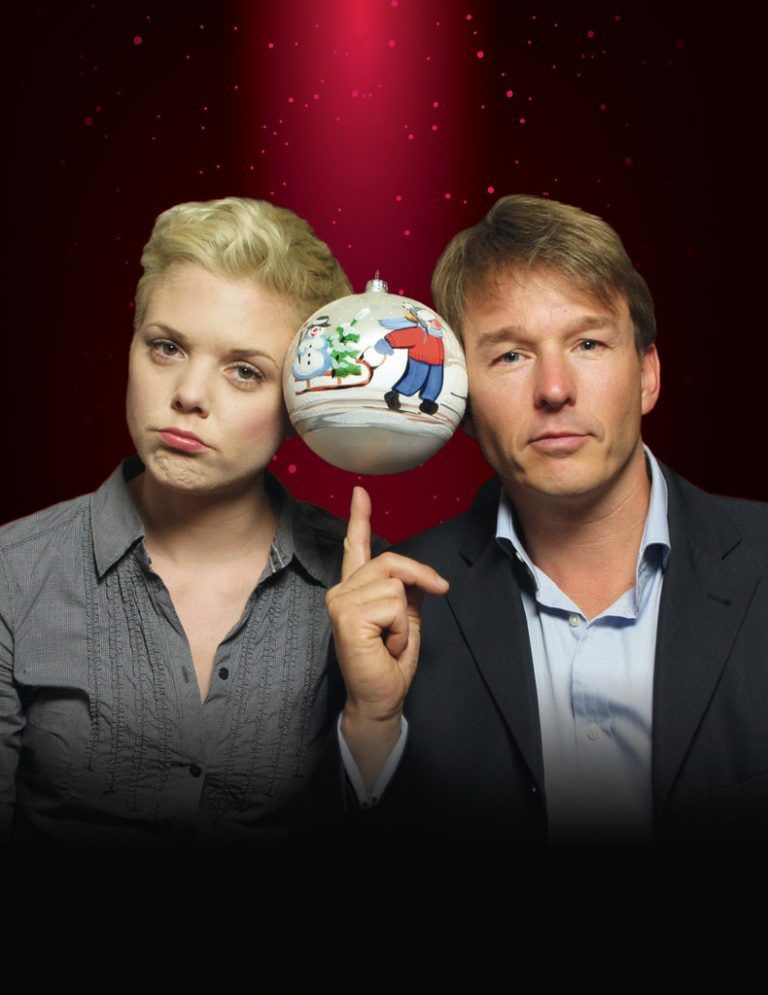 Vorweihnachtliche Stimmung herrscht heute im Hohenemser Löwensaal. Mit ihrem musikalischen Kabarett „Heuer schenken wir uns nichts!“ gastieren die Schauspieler Sigrid Spörk und Serge Falck erstmals in Vorarlberg. foto: veranstalter/Hesz