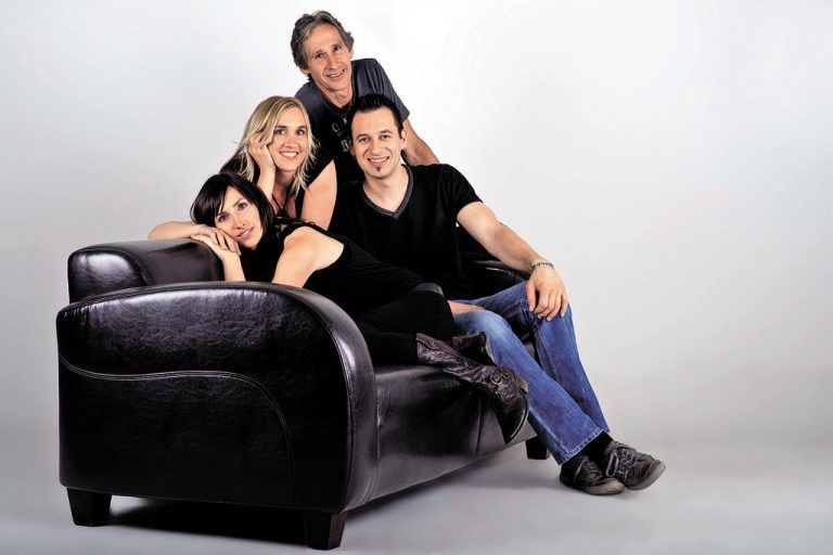 „Welcome“ machen Lieder mit Gefühl. Demnächst präsentieren sie ihre neue CD „Zit nia“. Foto: Band