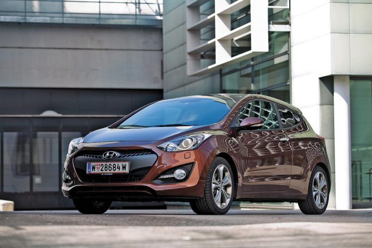 Wer ein Gesicht in der Menge sein will, muss auch wahrnehmbare Ecken und Kanten haben. Das i30 Coupé hat sie. Fotos: vn/steurer