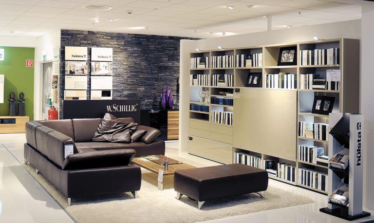 XXXLutz-Unternehmenssprecher Thomas Saliger: „In Vorarlberg kaufen die Menschen, was gut, schön und teuer ist.“ Foto: XXXLutz