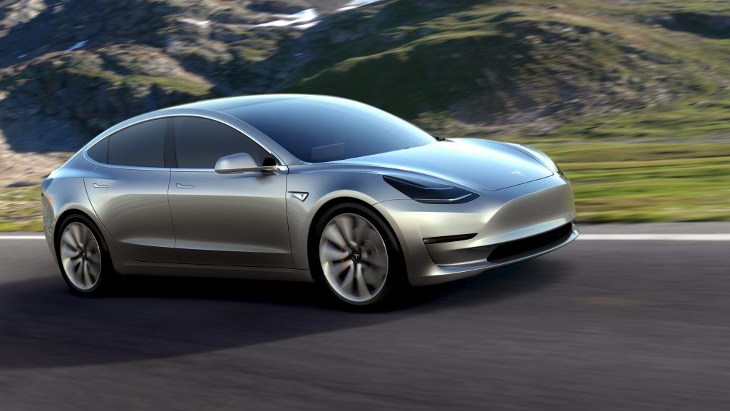 Tesla lässt Konkurrenz alt aussehen