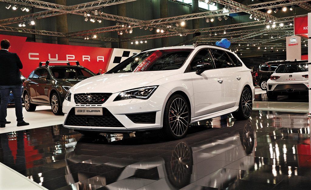 Österreichs Automarkt weiter rückläufig. Neue Modelle sollen Aufschwung bringen.