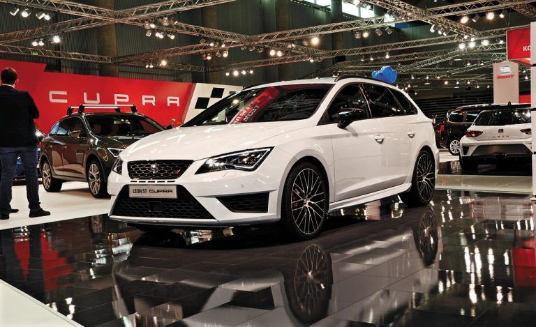 280-PS-KombiDie einzige Weltpremiere der Vienna Autoshow ist am Stand der spanischen VW-Tochter Seat zu sehen. Dort steht mit dem Leon ST Cupra ein 280 PS starker Kombi im Rampenlicht. Er verbindet Alltagstauglichkeit mit Rennstreckenperformance. Preis: ab 37.190 Euro.