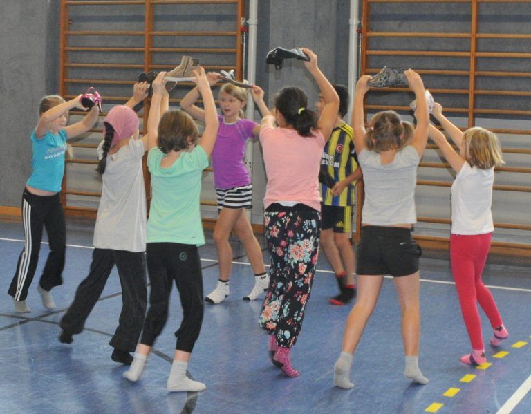 3. und 4. Klasse bei den Proben. Foto: Verein Terpsichore