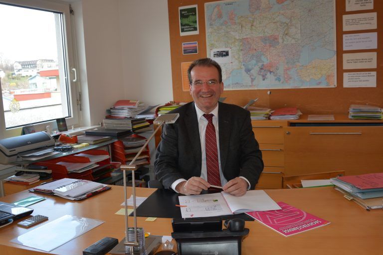 Baumeister Herbert Kapeller kann sich über einen 40-jährigen Unternehmenserfolg freuen.Marion Hofer