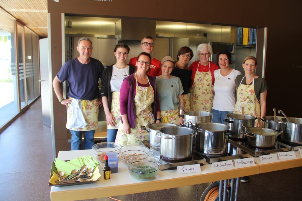 100 Liter Suppe für „Geben für Leben“